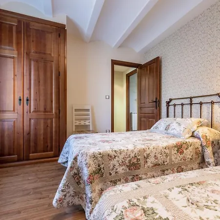 Casa Bergua Летний дом *